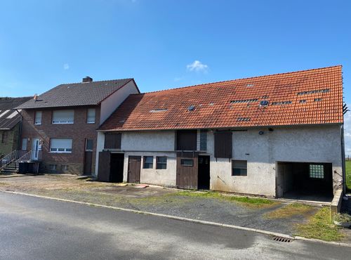 Einfamilienhaus in Werl-Oberbergstraße mit Stallungen